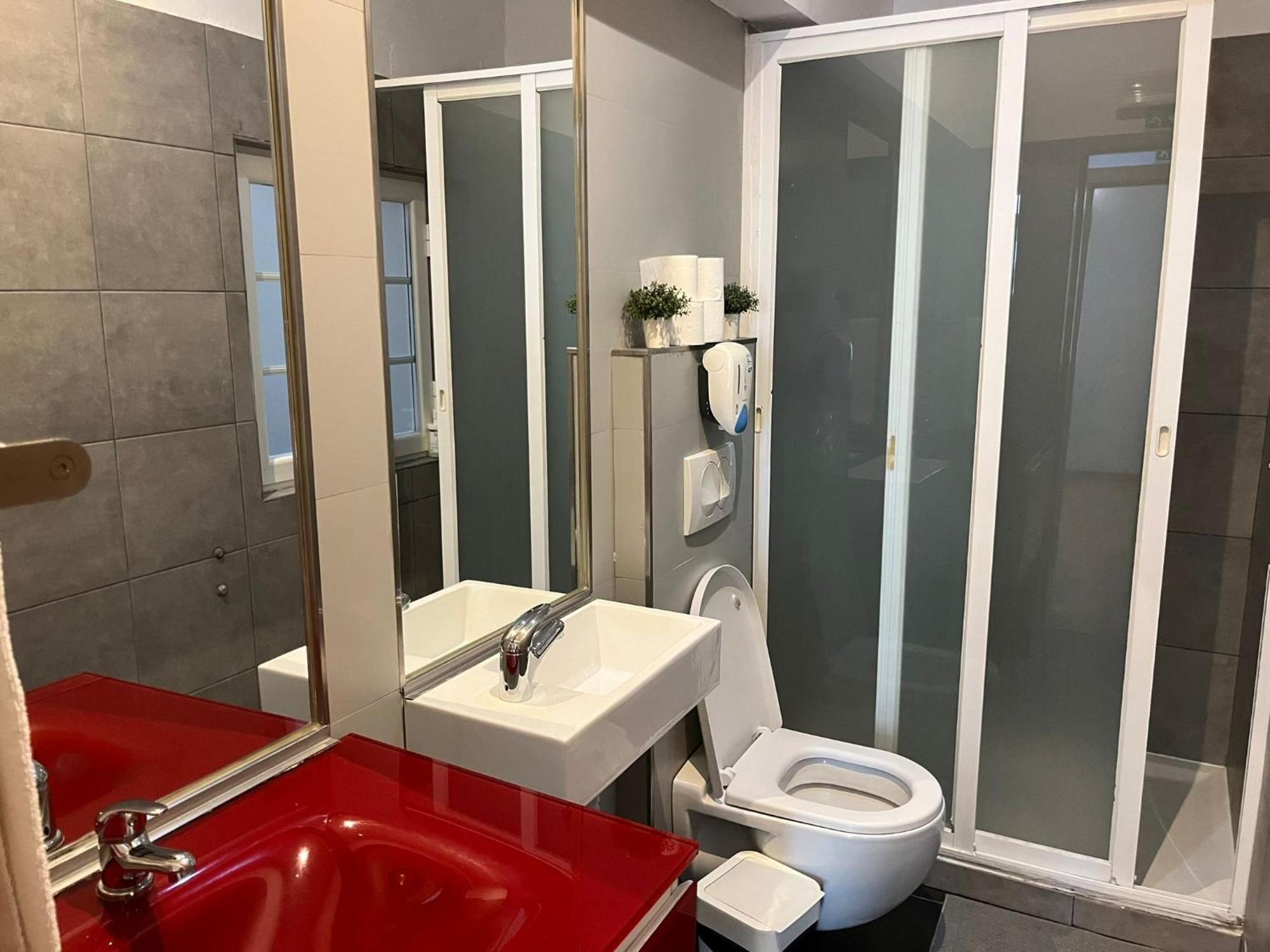 2 Bedroom Apartment - Bairro Alto Residence Lisbon Bagian luar foto